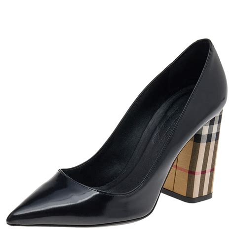 burberry dashwood patent and vintage check pump